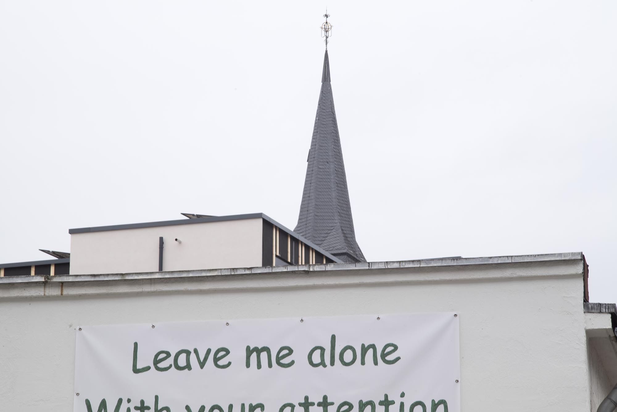 Leave me alone With your attention - Alex Winterstein - Fondation Tschuess