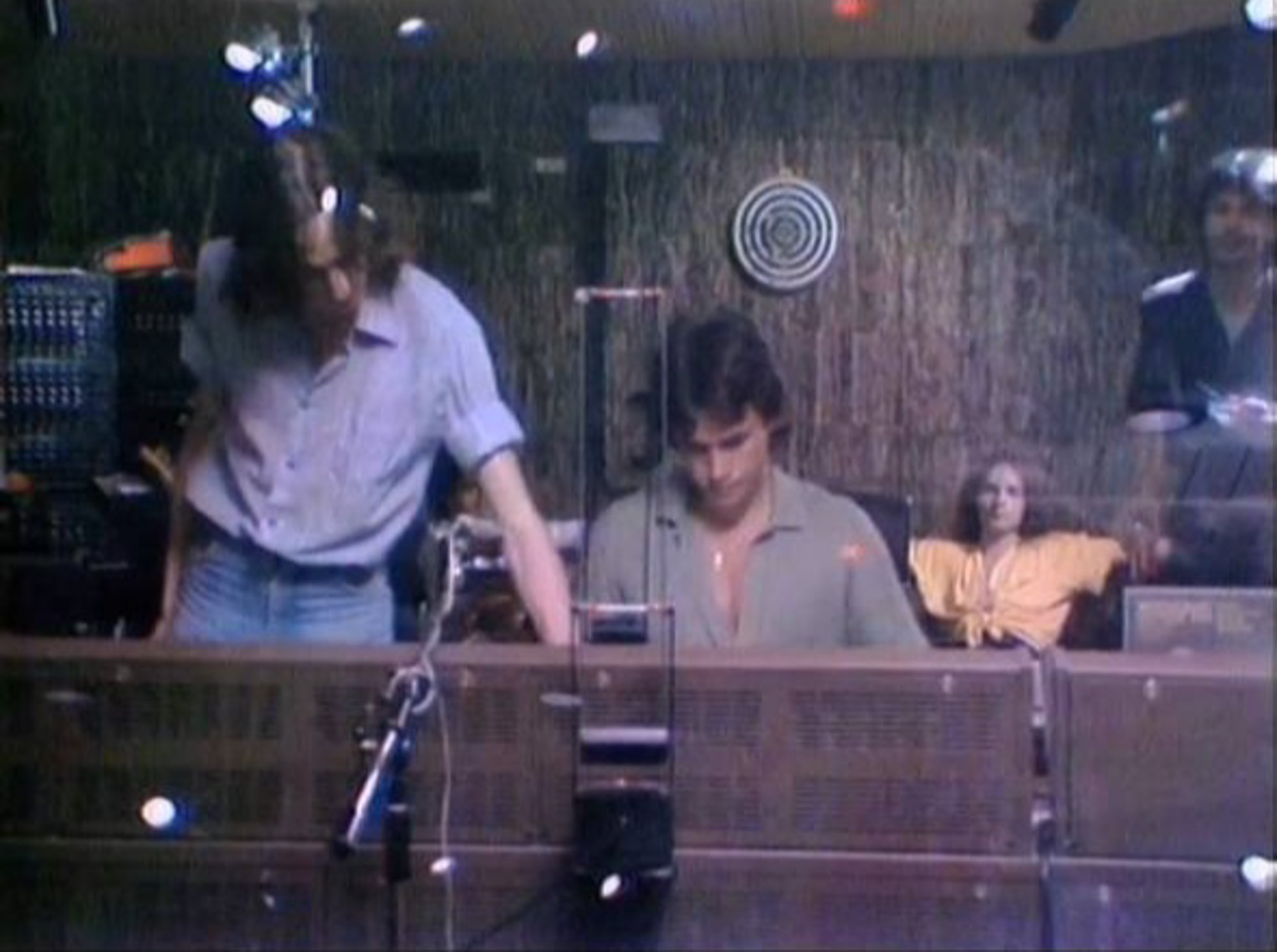 Harun Farocki, Single. A record is being produced – Fondation Tschuess
