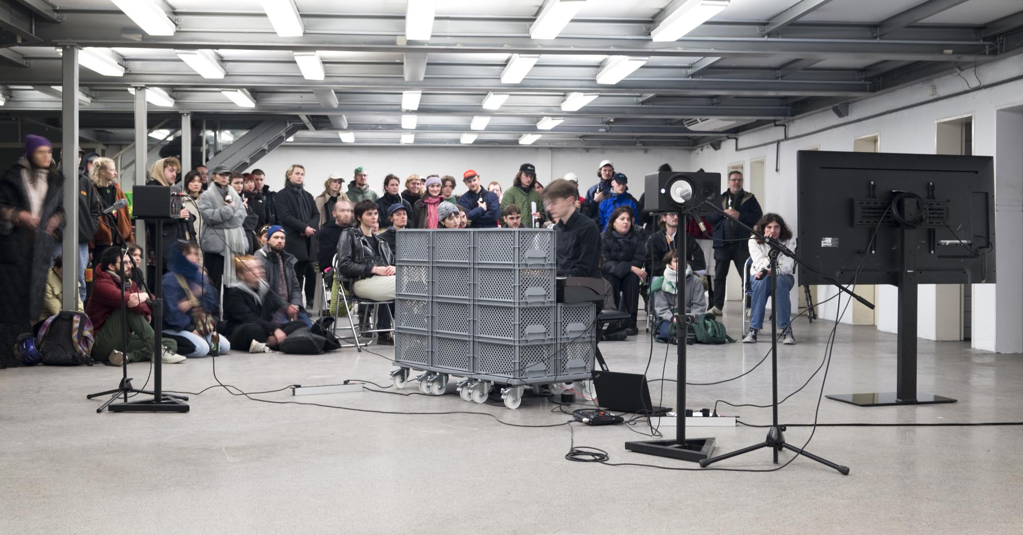 Elisa Diaferia, Hagen Eberle, Tamara Knežević, Unorthodox ways of opening up – Fondation Tschuess